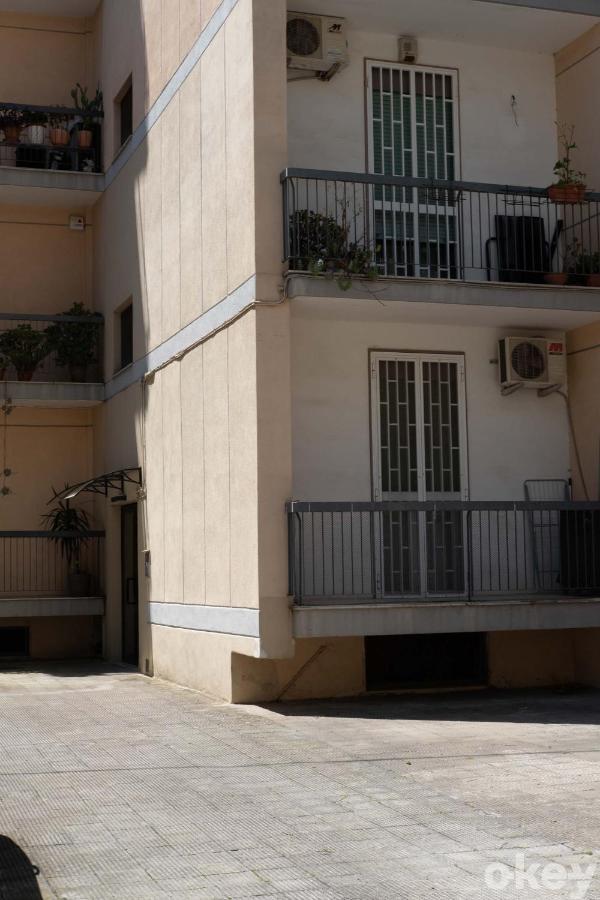 Cozy Apartments De Gasperi Bari Bagian luar foto