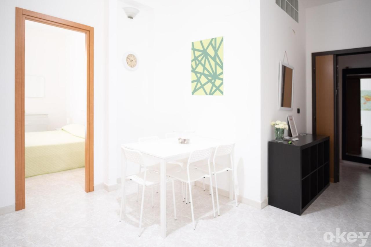 Cozy Apartments De Gasperi Bari Bagian luar foto