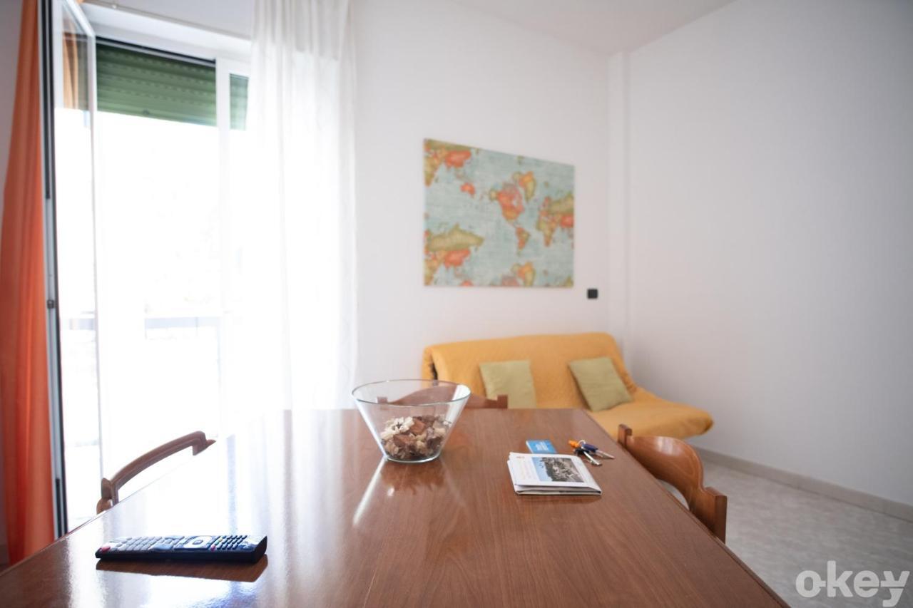 Cozy Apartments De Gasperi Bari Bagian luar foto