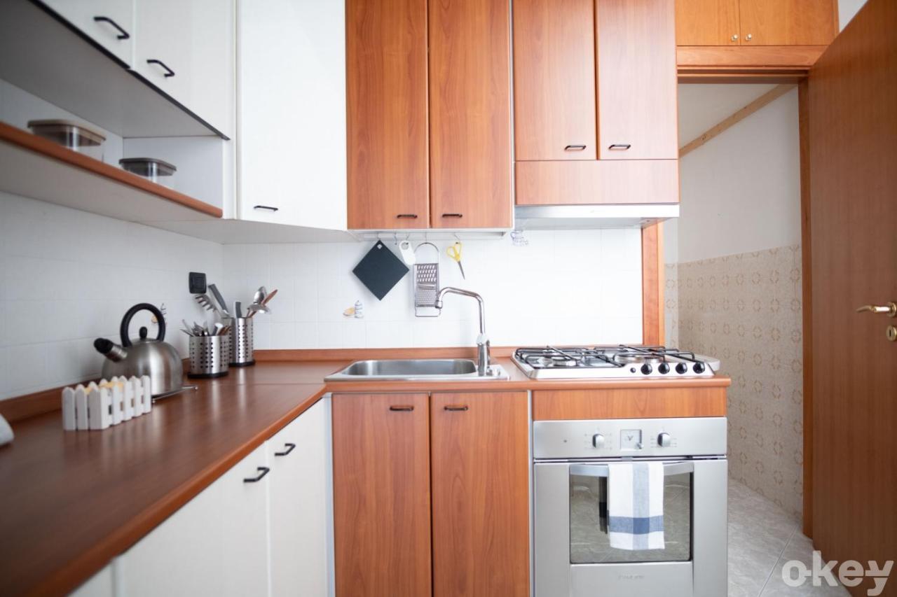 Cozy Apartments De Gasperi Bari Bagian luar foto